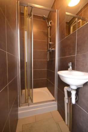 Kings Road, Reading, Image 9