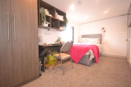 Southampton Street, Reading, Image 8