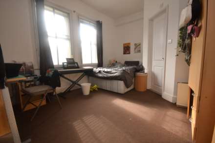 London Road, Reading, Image 6