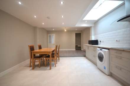 Blenheim Road, Reading, Image 4