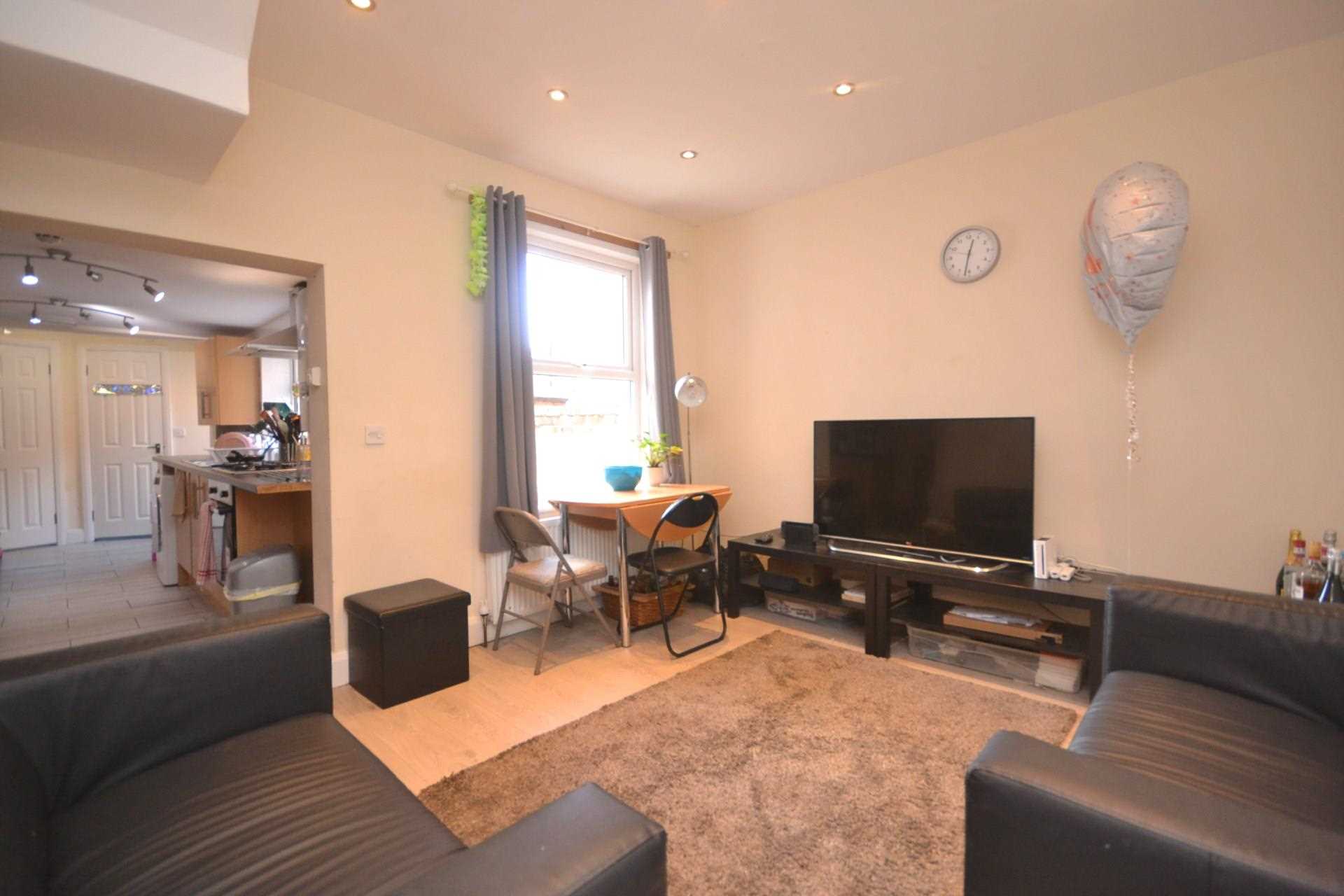 De Beauvoir Road, Reading, Image 1