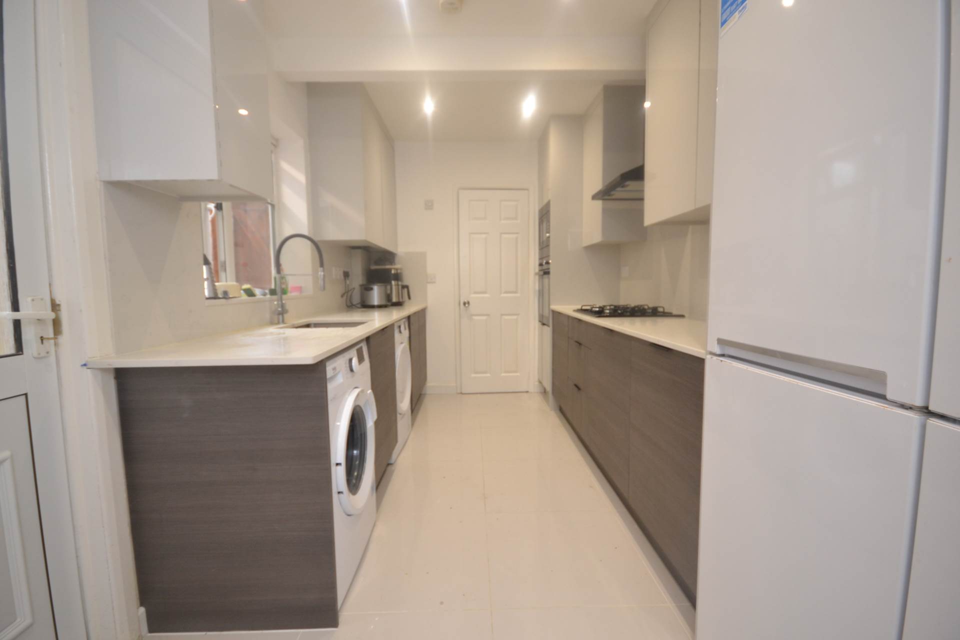 Pitcroft Avenue, Reading, Image 1