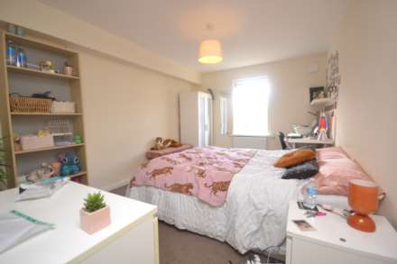 College Road, Reading, Image 7