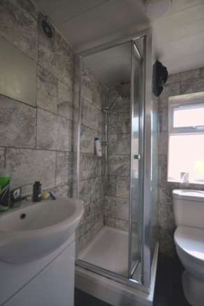 Grange Avenue, Reading, Image 4