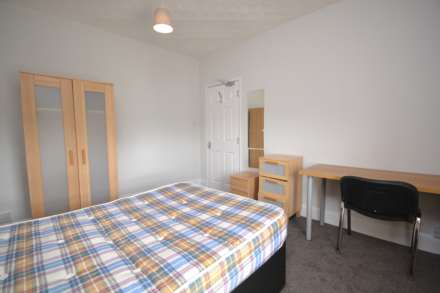 Erleigh Road, Reading, Image 6