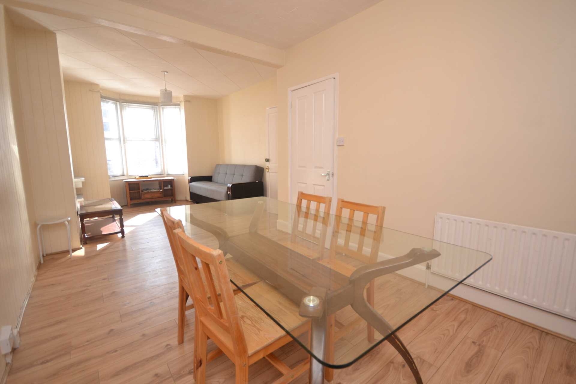 Blenheim Road, Reading, Image 1