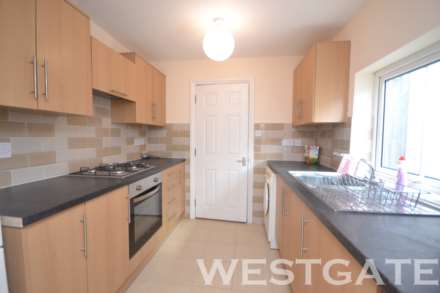 4 Bedroom Terrace, Wykeham Road, University Area