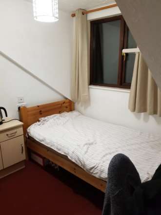 1 Bedroom Room, Reading