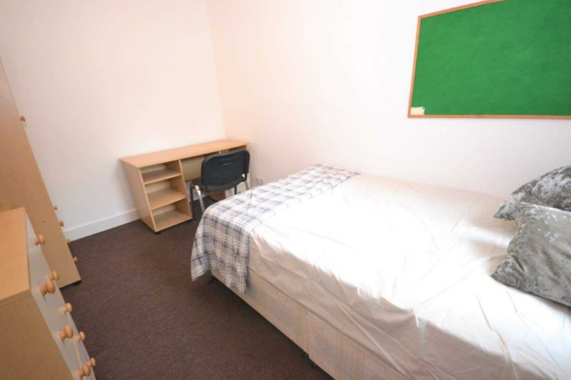 Grange Avenue, Reading, Image 6
