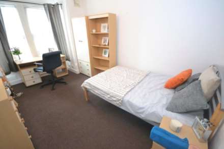 Grange Avenue, Reading, Image 4