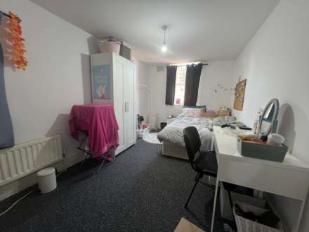 Grange Avenue, Reading, Image 4