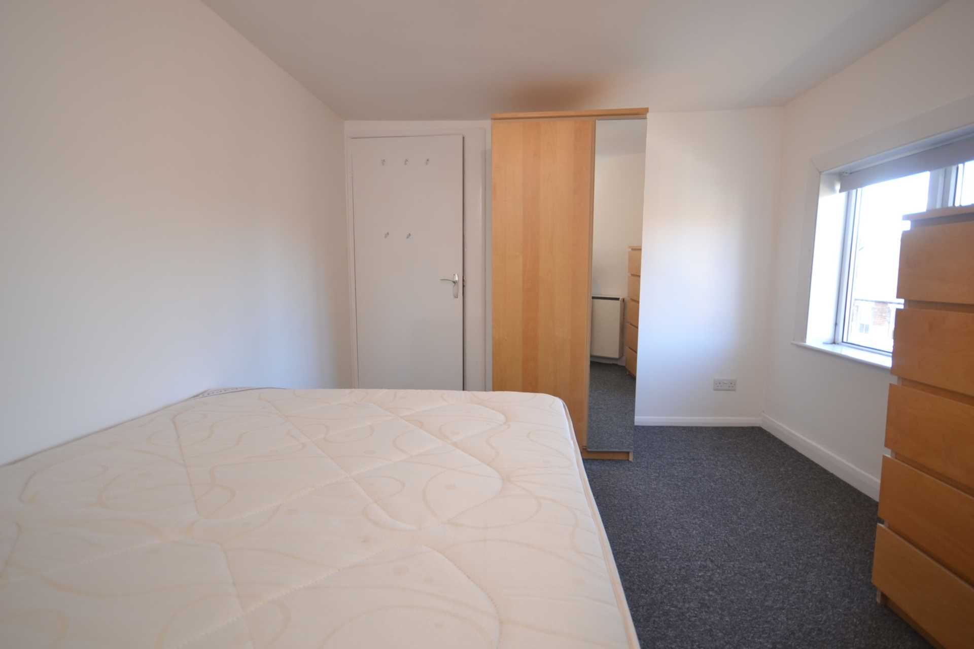 Erleigh Road, Reading, Image 4