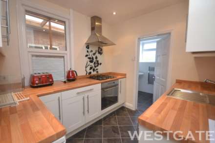 4 Bedroom Terrace, Pitcroft Avenue, Reading