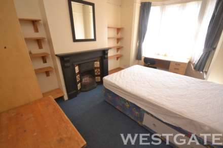 Radstock Road, Reading, Image 4