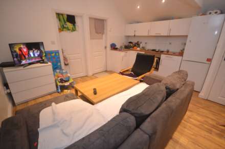 Erleigh Road, Reading, Image 2