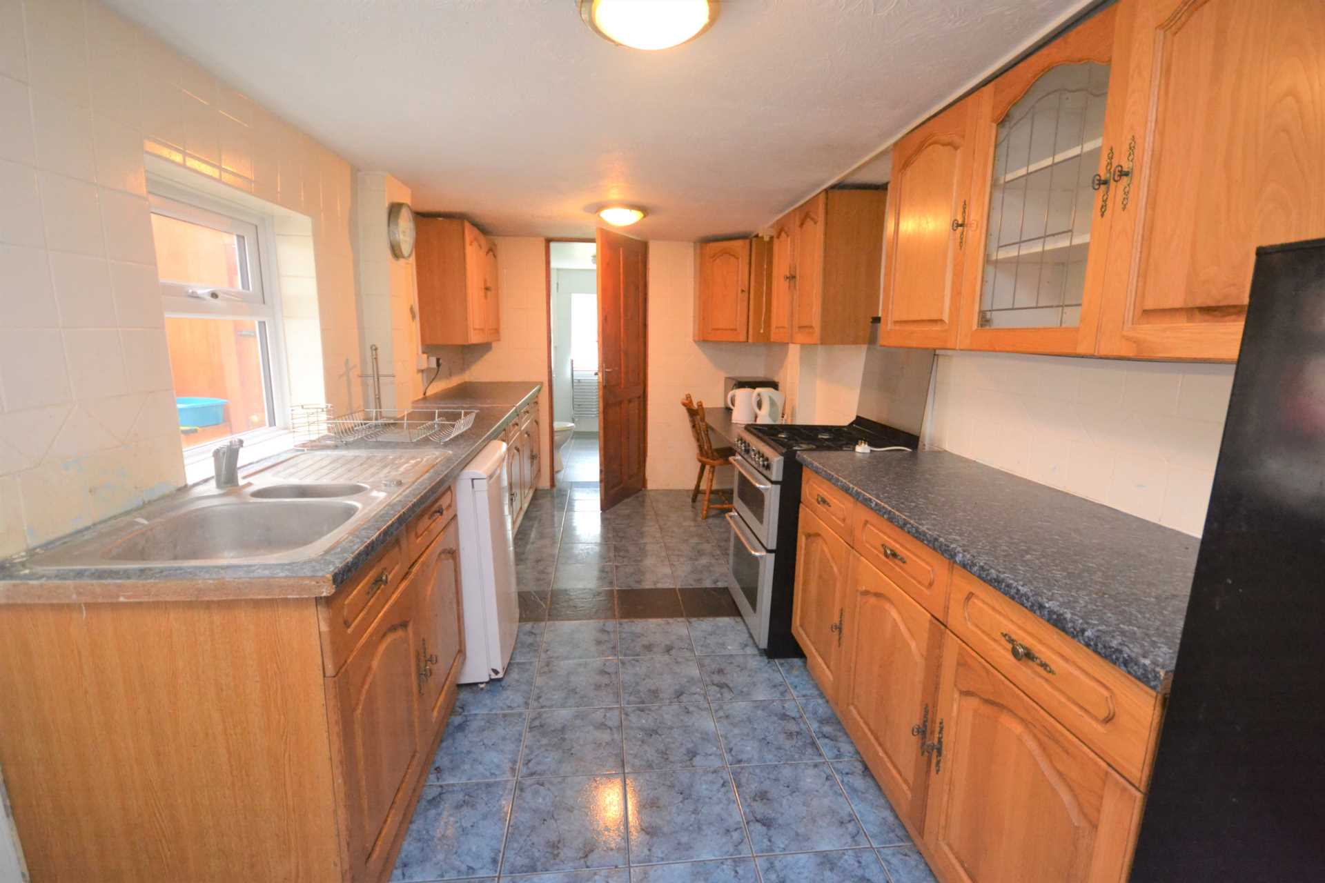 Blenheim Road, Town, Image 1