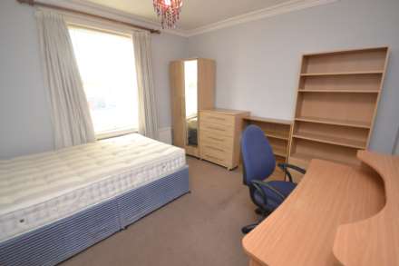 Blenheim Road, Town, Image 2