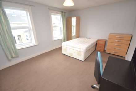 Blenheim Road, Town, Image 4