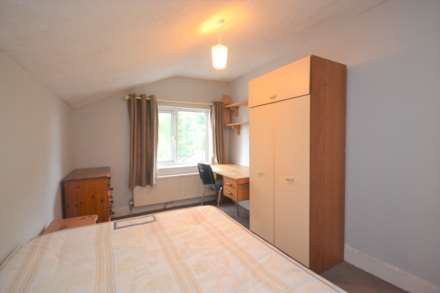 Blenheim Road, Town, Image 7