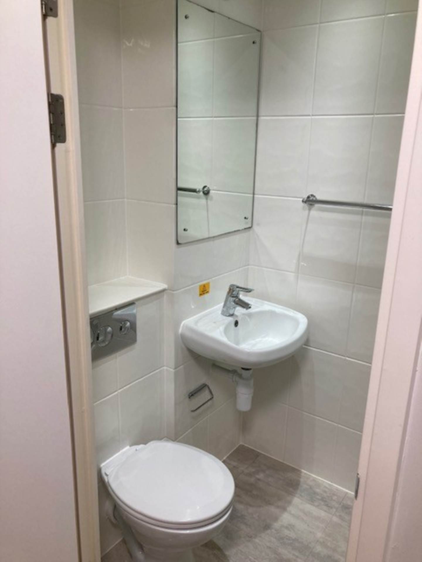 Regis Park Road, Reading, Image 4