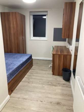 1 Bedroom Room (Double), Regis Park Road, Reading