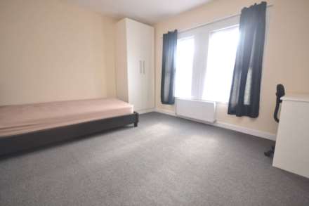 Grange Avenue, Reading, Image 8