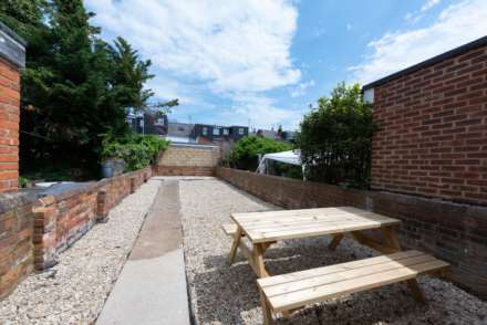 Donnington Road, Reading, Image 12