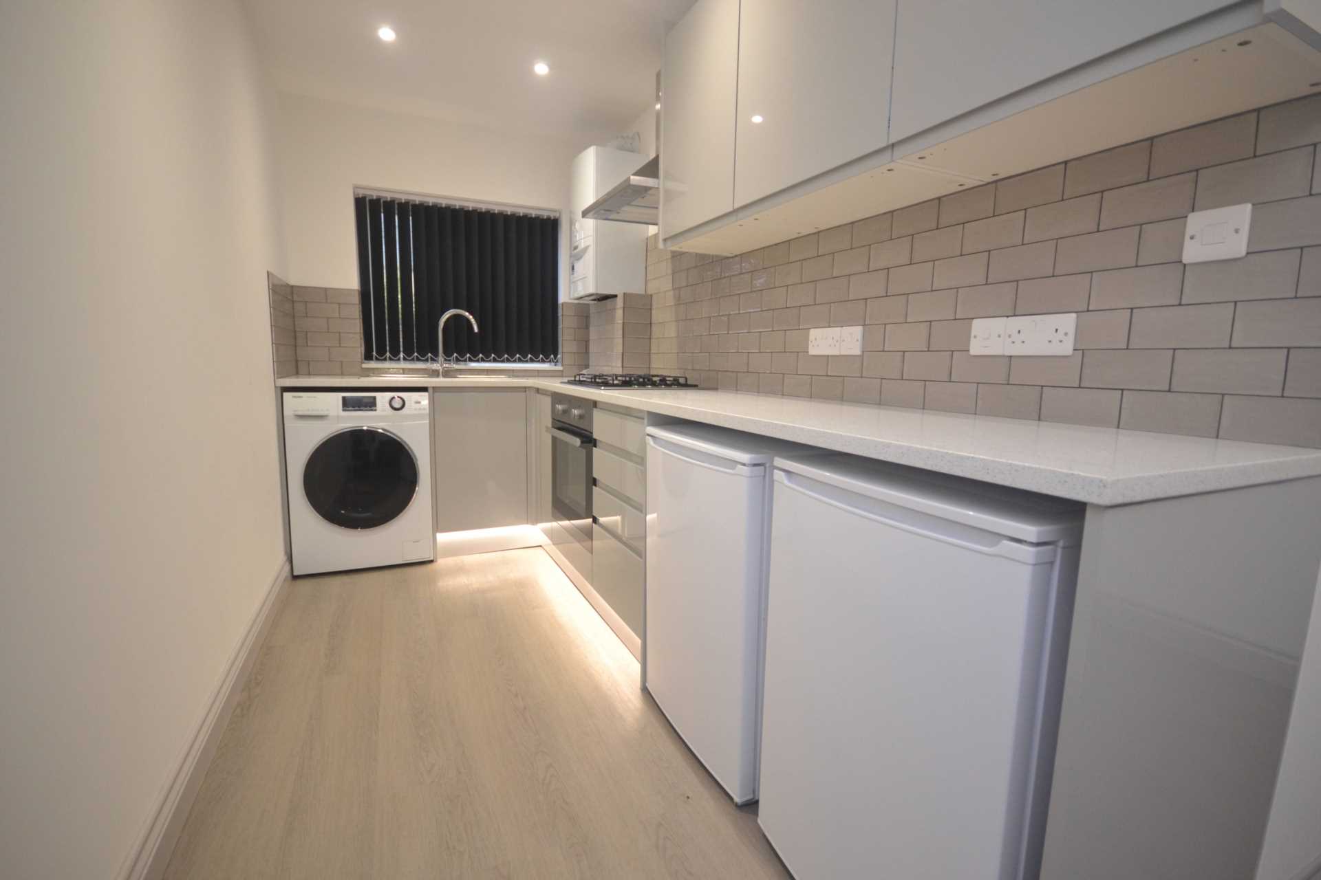 Foxhill Road, Reading, Image 2