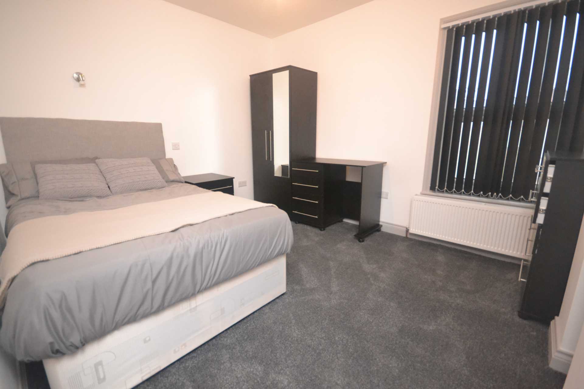 Foxhill Road, Reading, Image 4