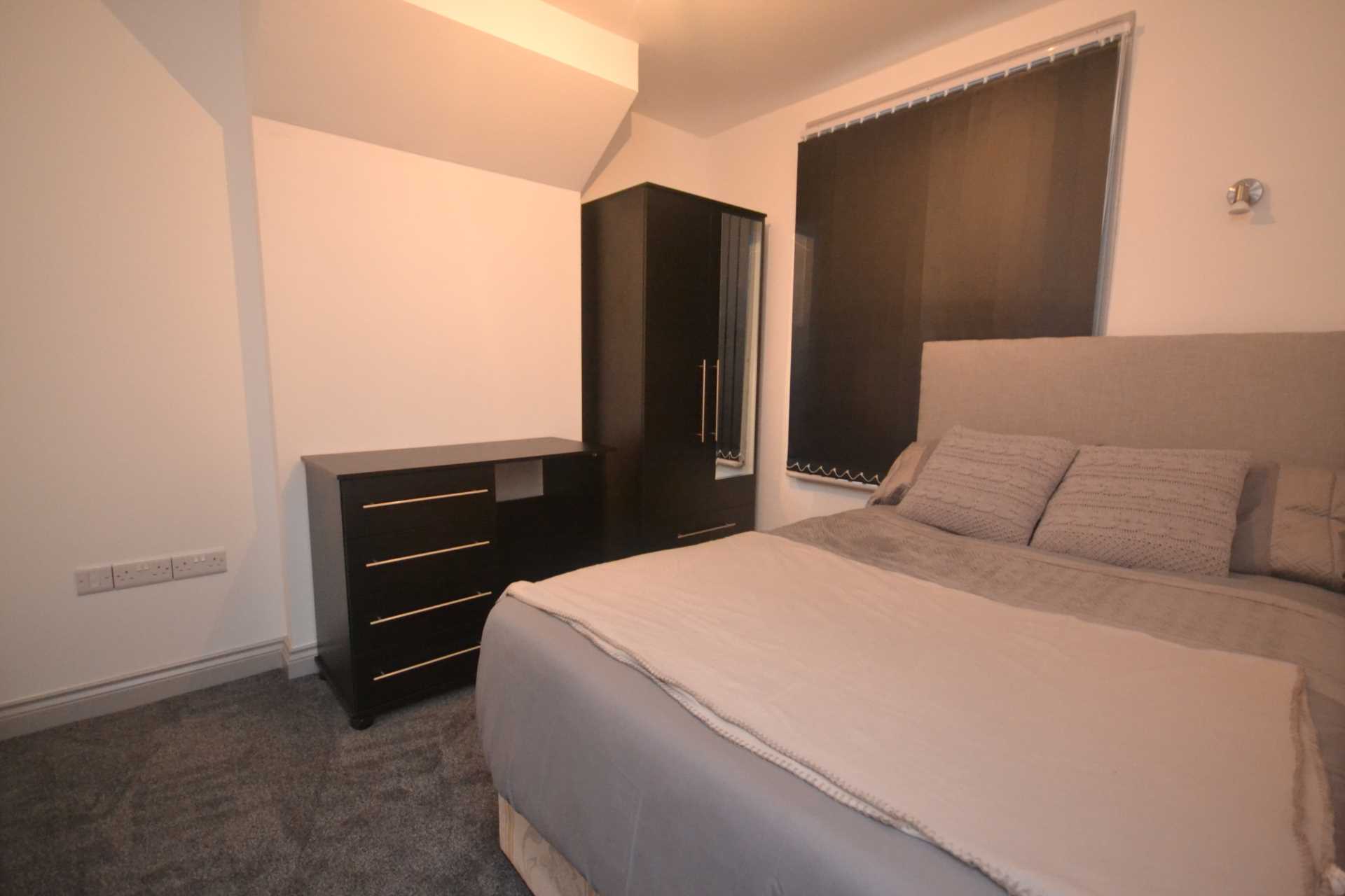 Foxhill Road, Reading, Image 5