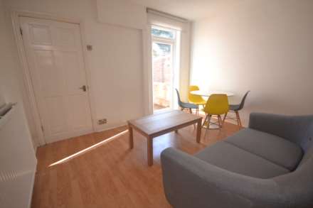 Blenheim Gardens, Reading, Image 2