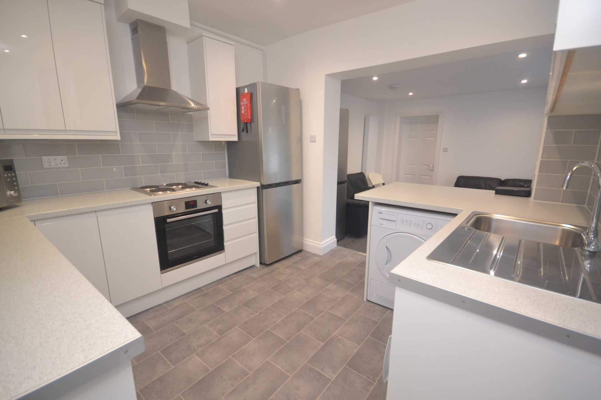 Crescent Road, Reading, Image 2