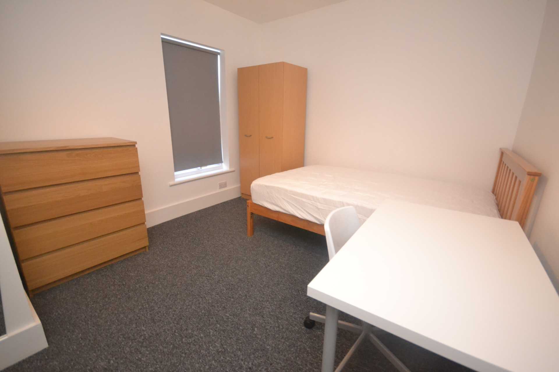 Crescent Road, Reading, Image 7