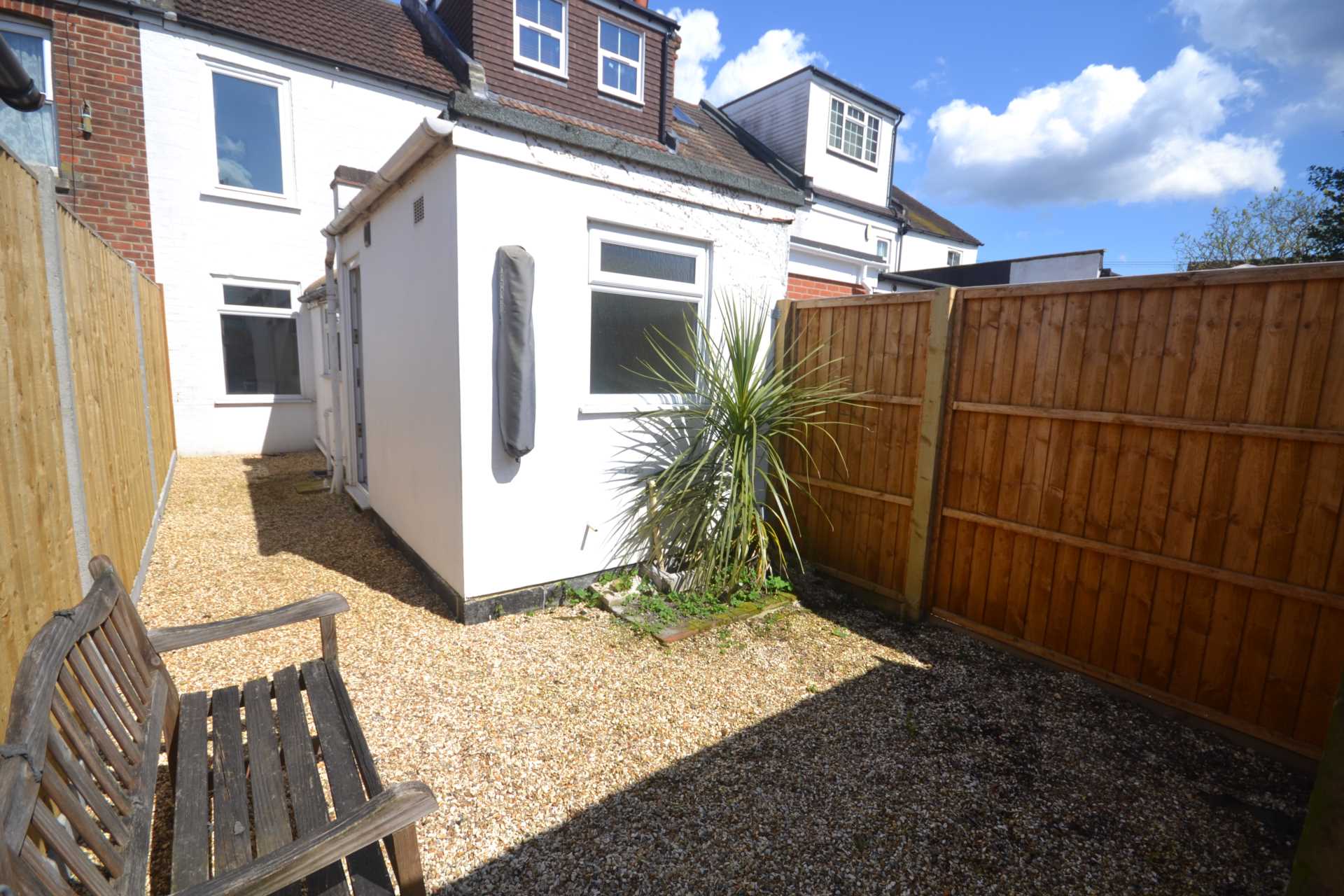 Tuns Hill Cottages, Reading, Image 8