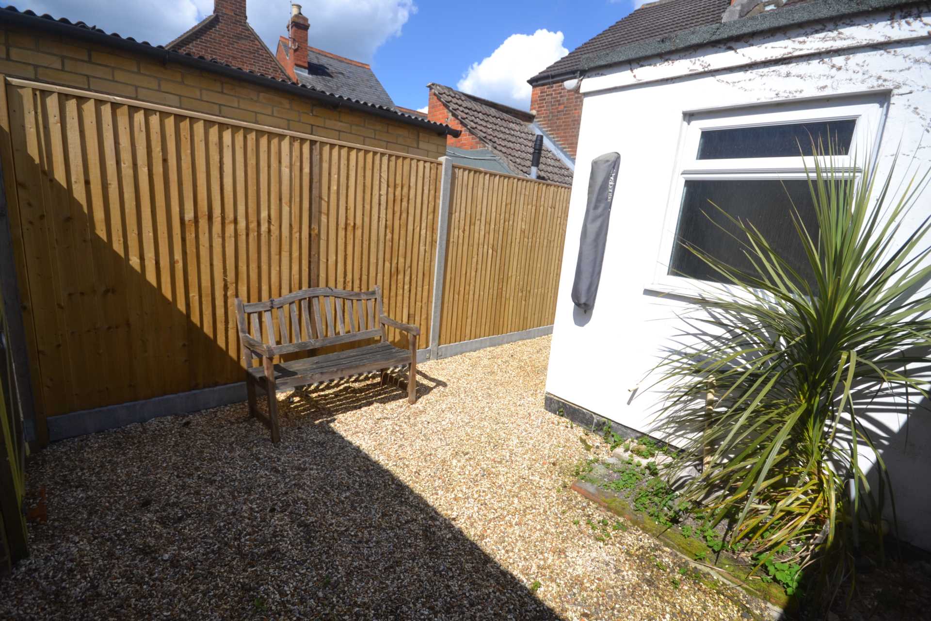 Tuns Hill Cottages, Reading, Image 9