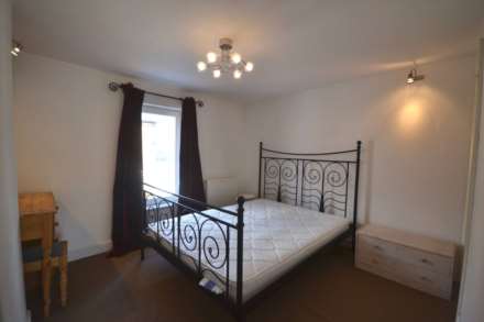 Tuns Hill Cottages, Reading, Image 6