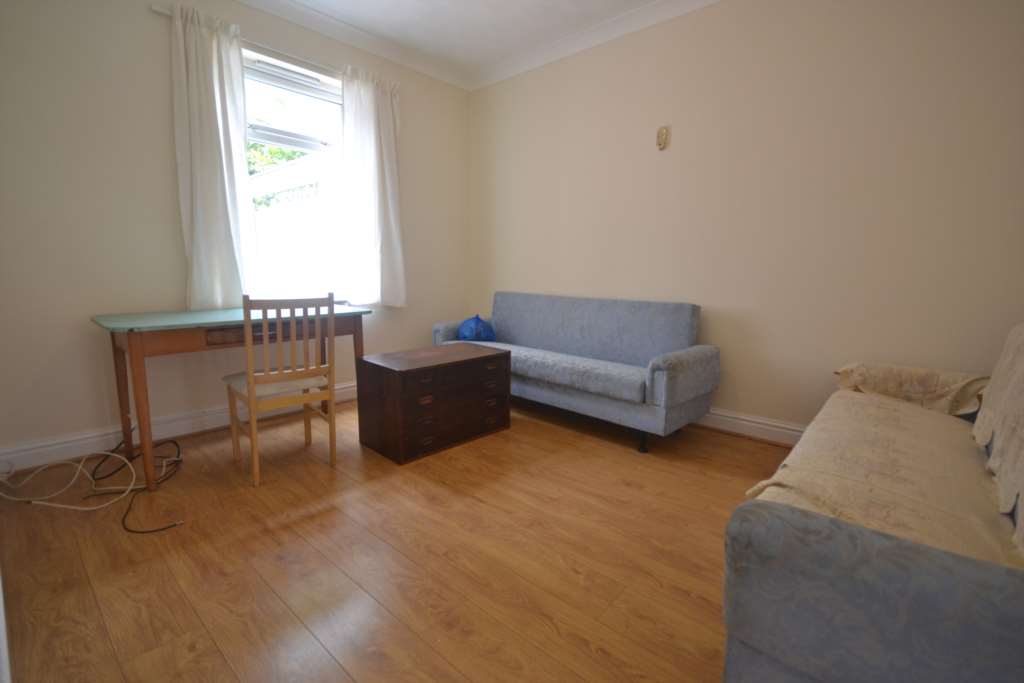 Wykeham Road, Uni Area, Image 3