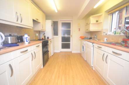 4 Bedroom Terrace, Hatherley Road, Reading