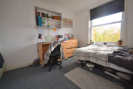 London Road, Reading, Image 11