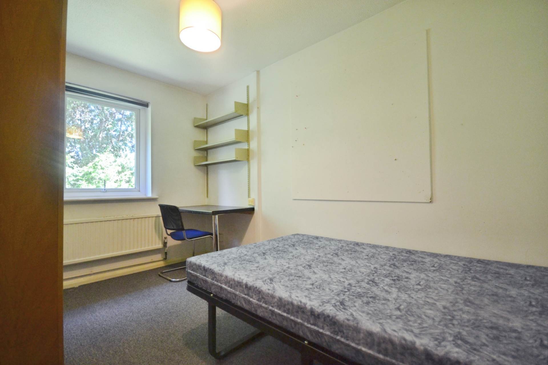 Allcroft Road, Reading, Image 7
