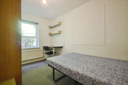 Allcroft Road, Reading, Image 11