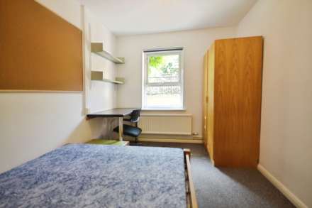 Allcroft Road, Reading, Image 4