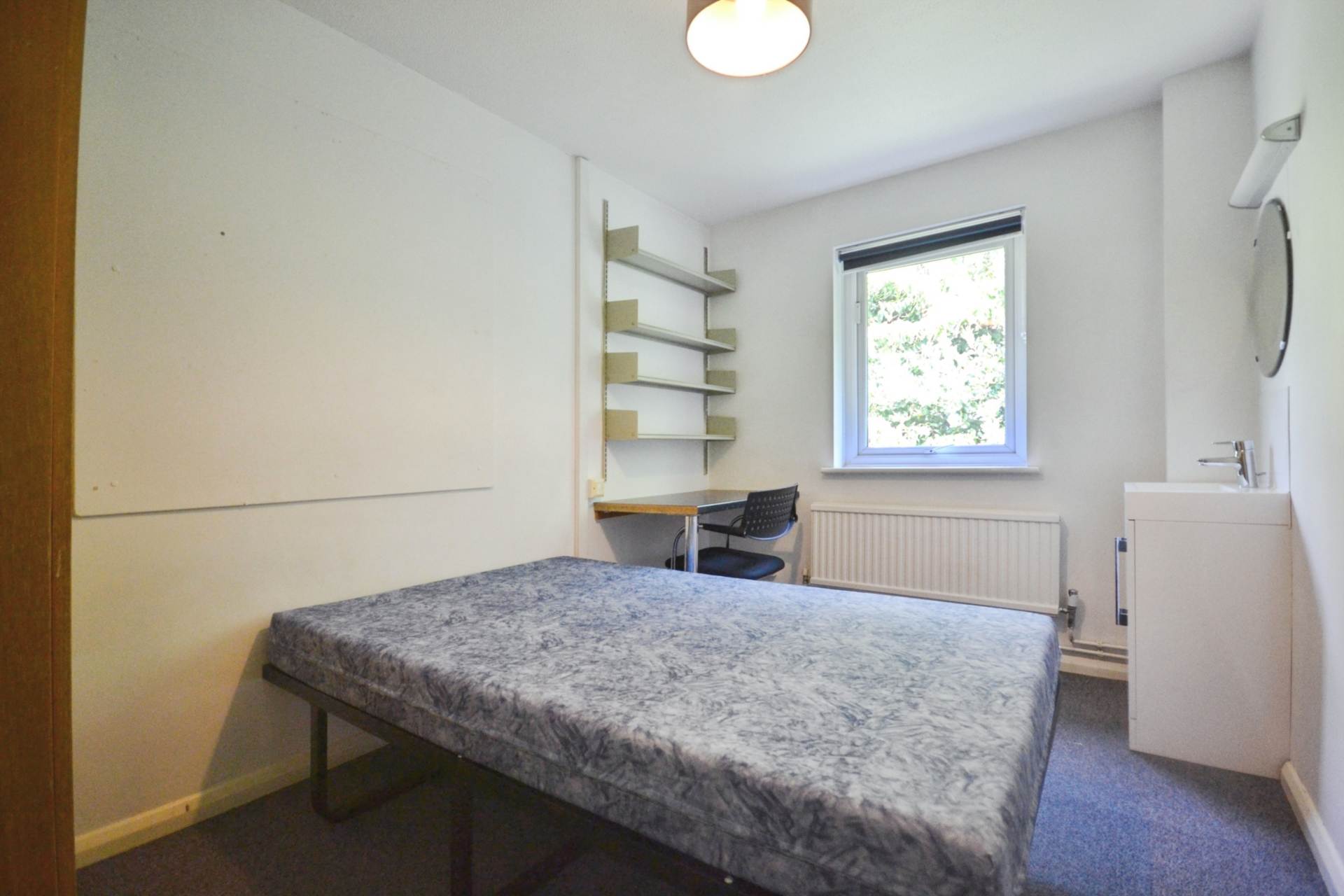 Allcroft Road, Reading, Image 10