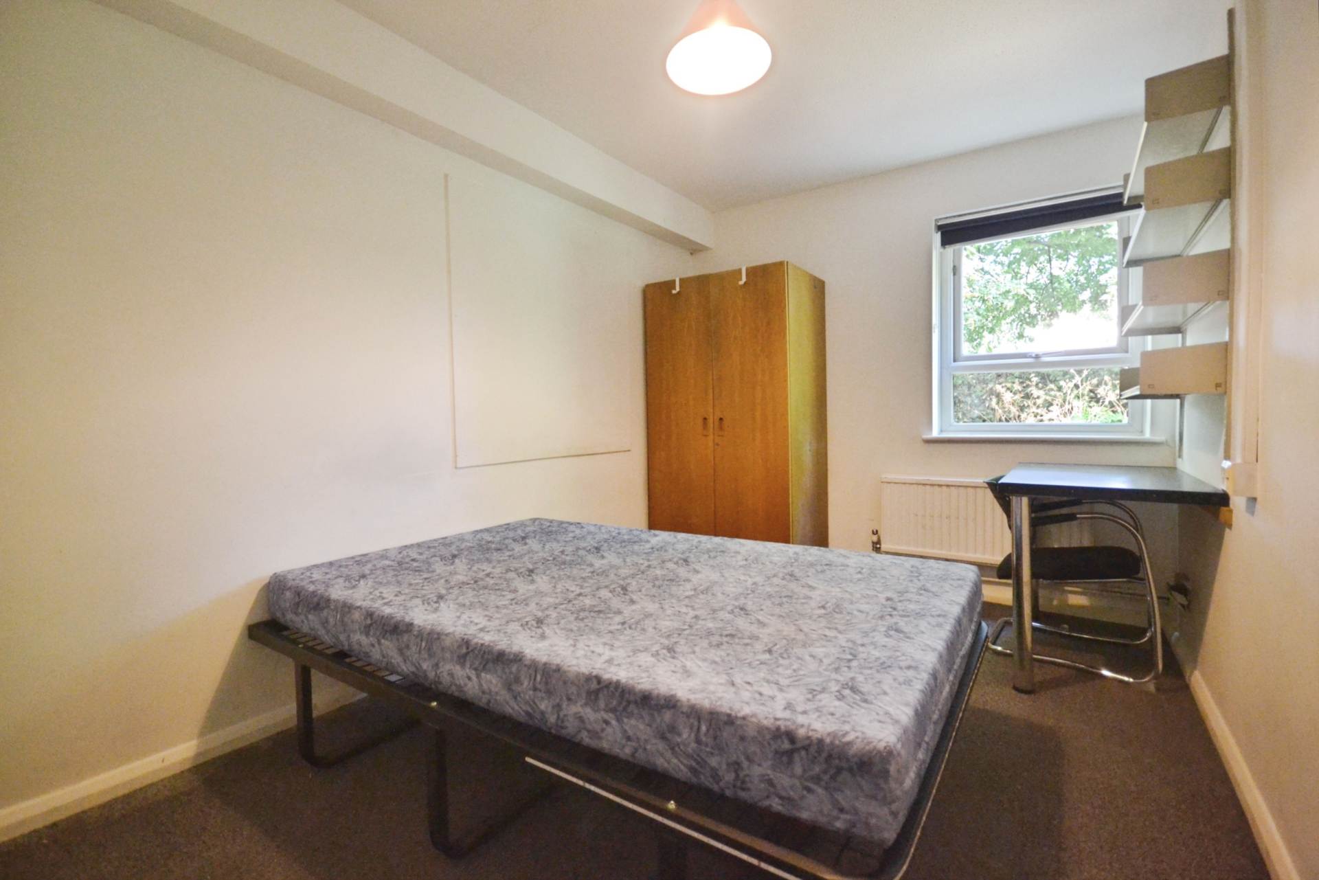 Allcroft Road, Reading, Image 12
