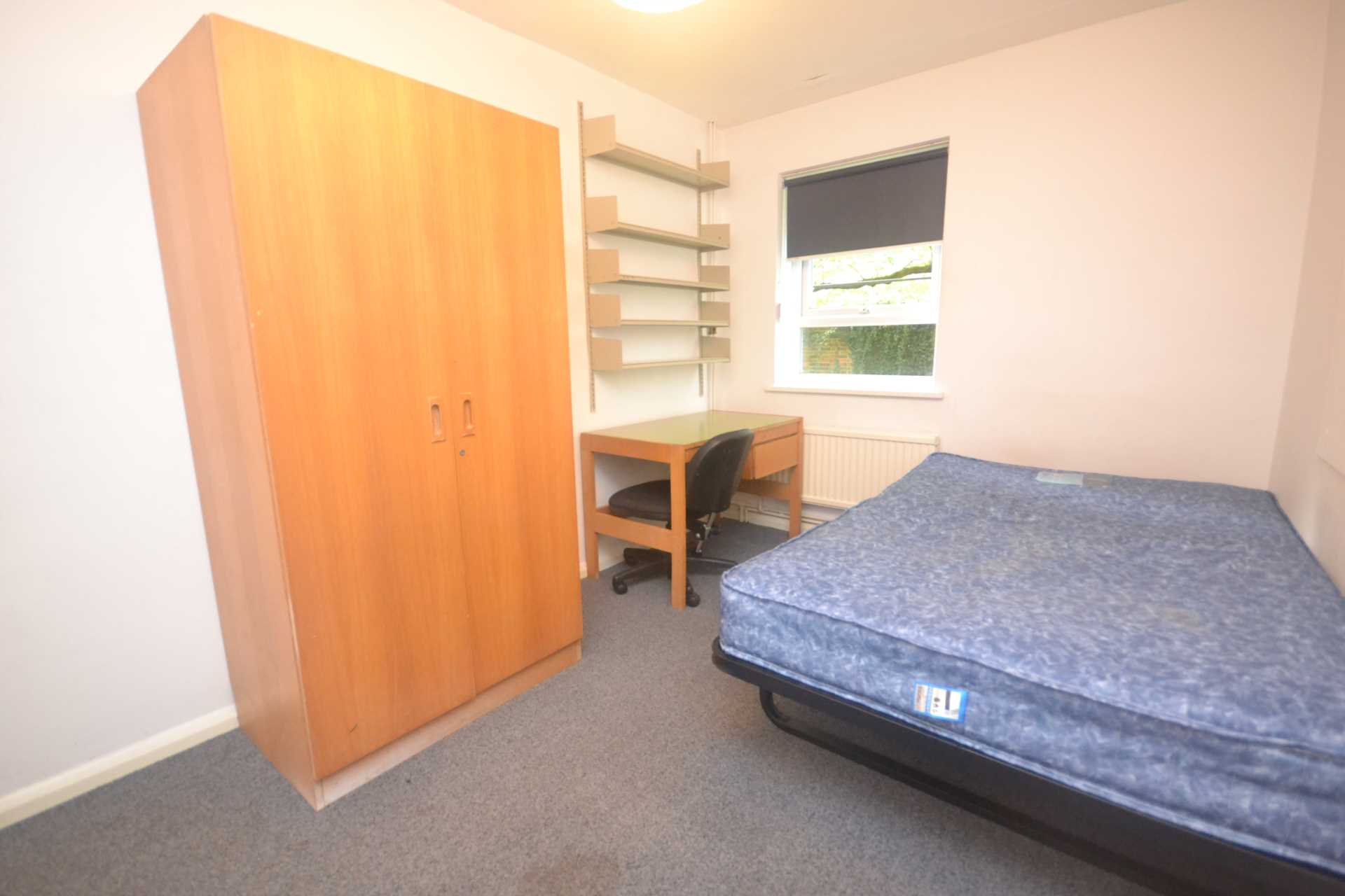 Allcroft Road, Reading, Image 7