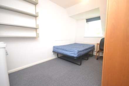 Allcroft Road, Reading, Image 9