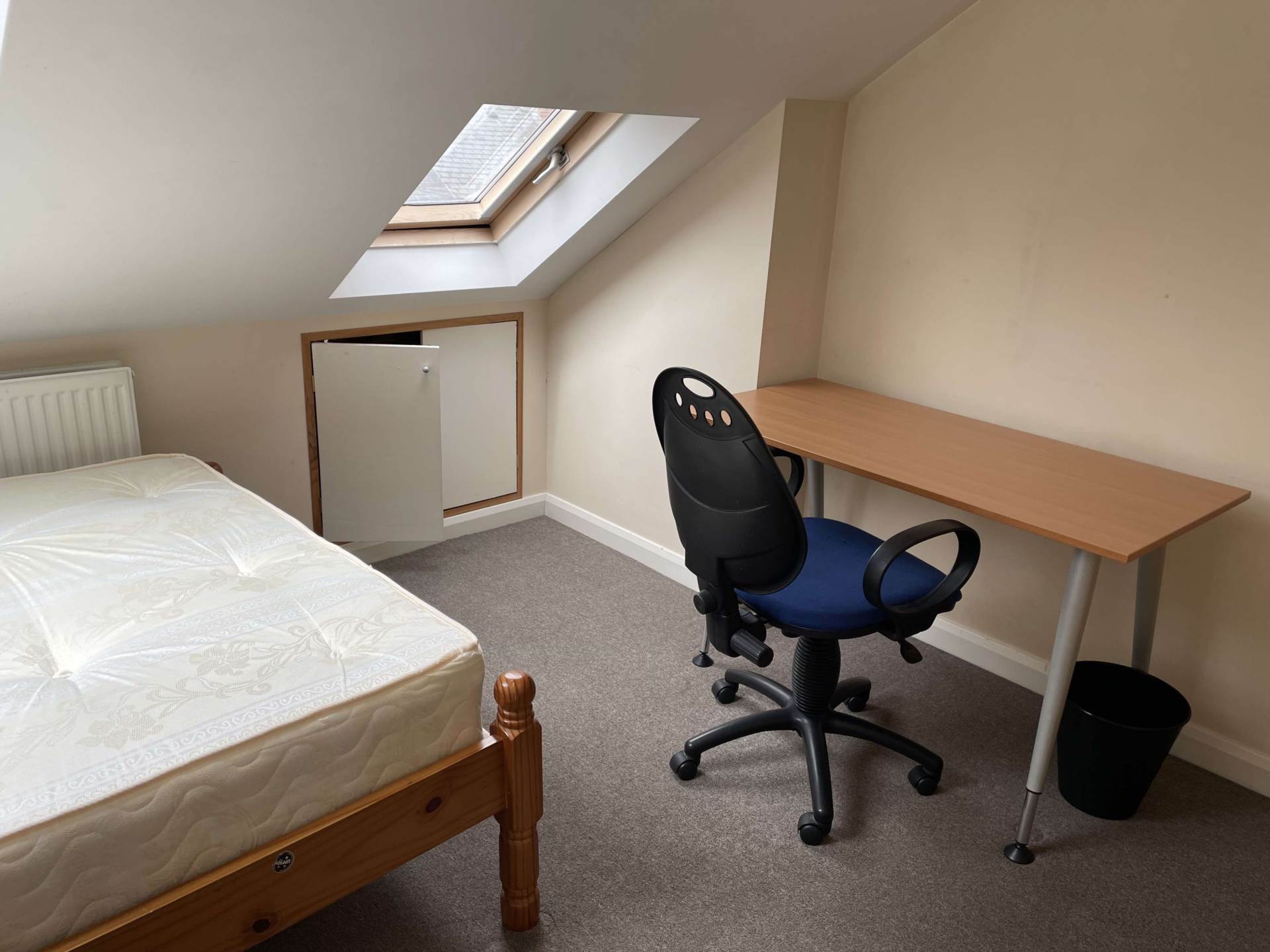 Pitcroft Avenue, Reading, Image 17