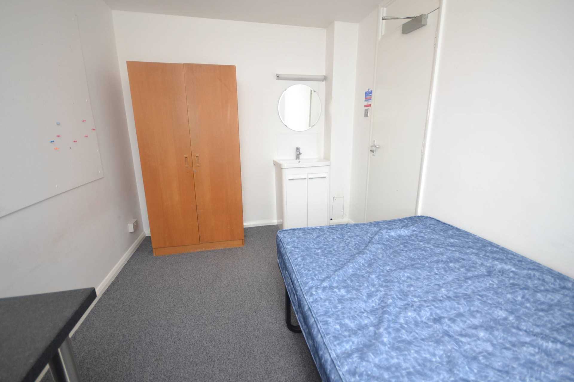 Allcroft Road, Reading, Image 5