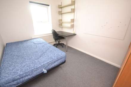 Allcroft Road, Reading, Image 4