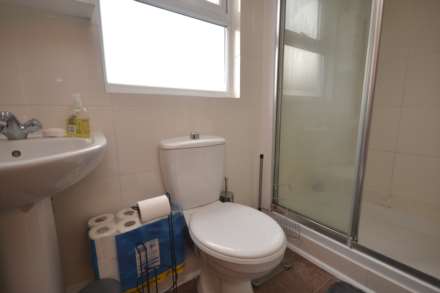 Donnington Gardens, Reading, Image 10